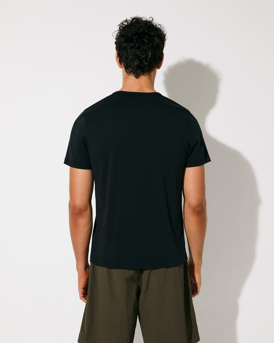 mens lightweight t-shirt in black shop now — cdlp