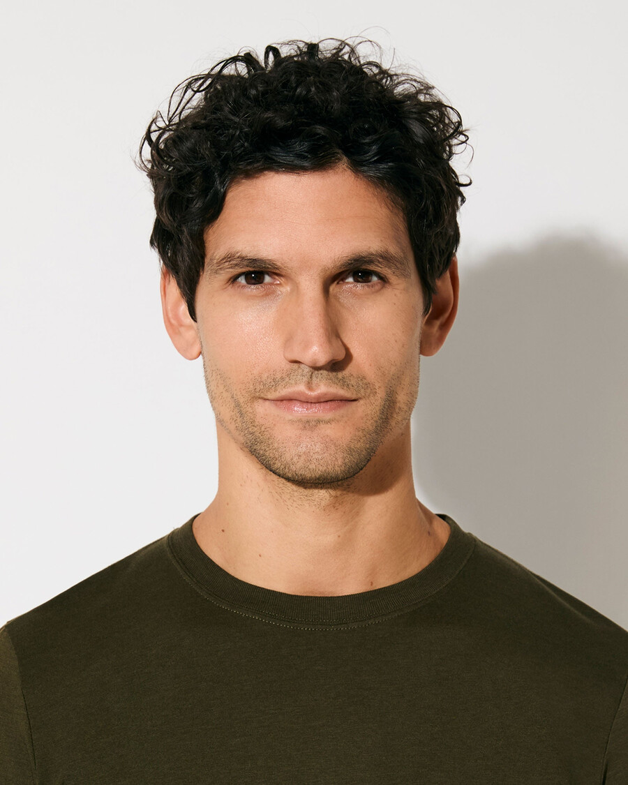 mens midweight t-shirt in olive green shop now — cdlp