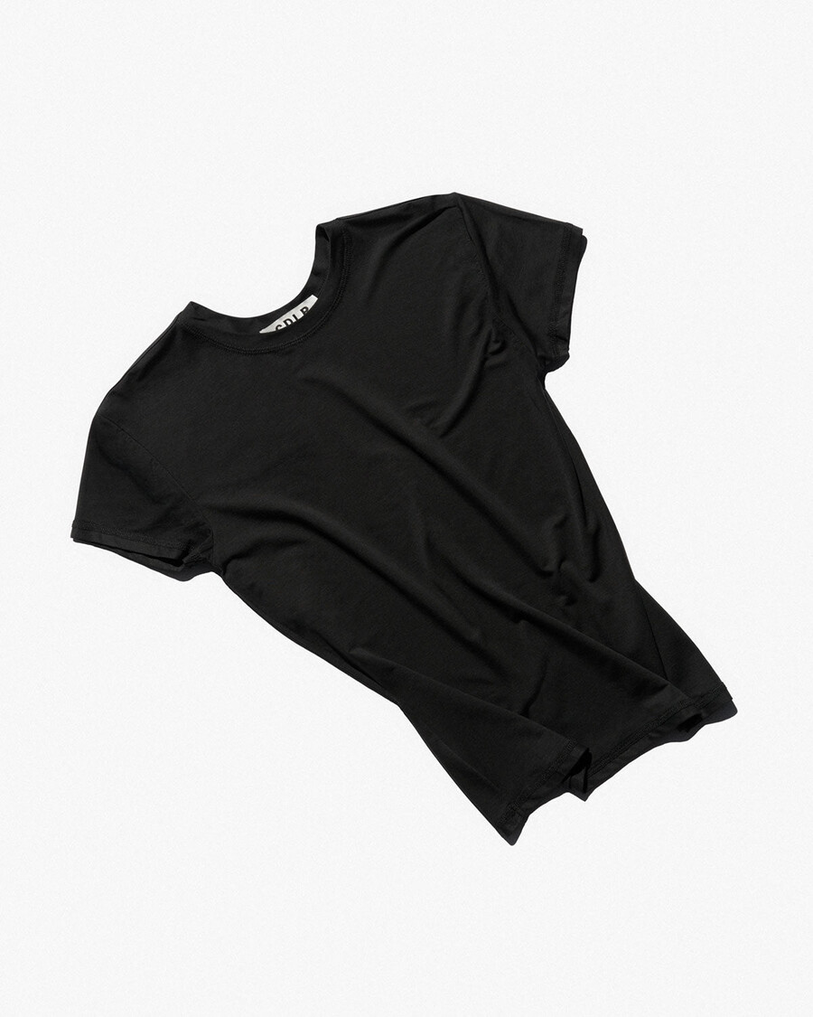 womens lightweight t-shirt in black shop now — cdlp